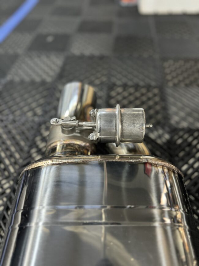 X Monaco Motorworks UNIVERSAL (2) MUFFLERS VALVED REMOTES KIT - Image 3
